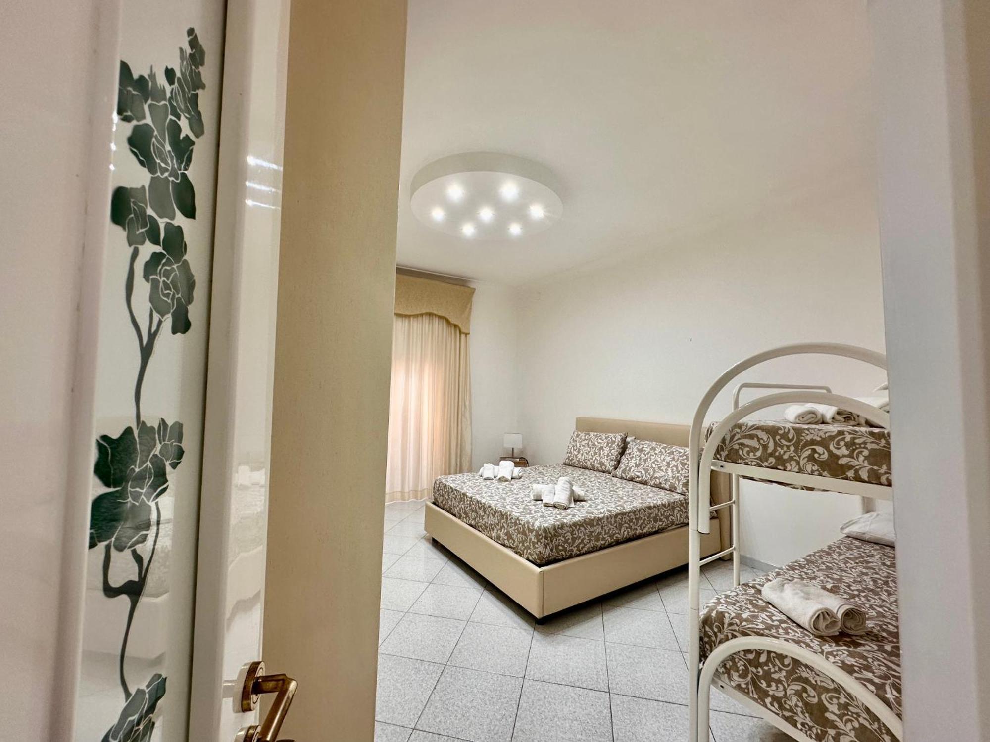 Villa Casa Vacanze Bergame à Naples Extérieur photo