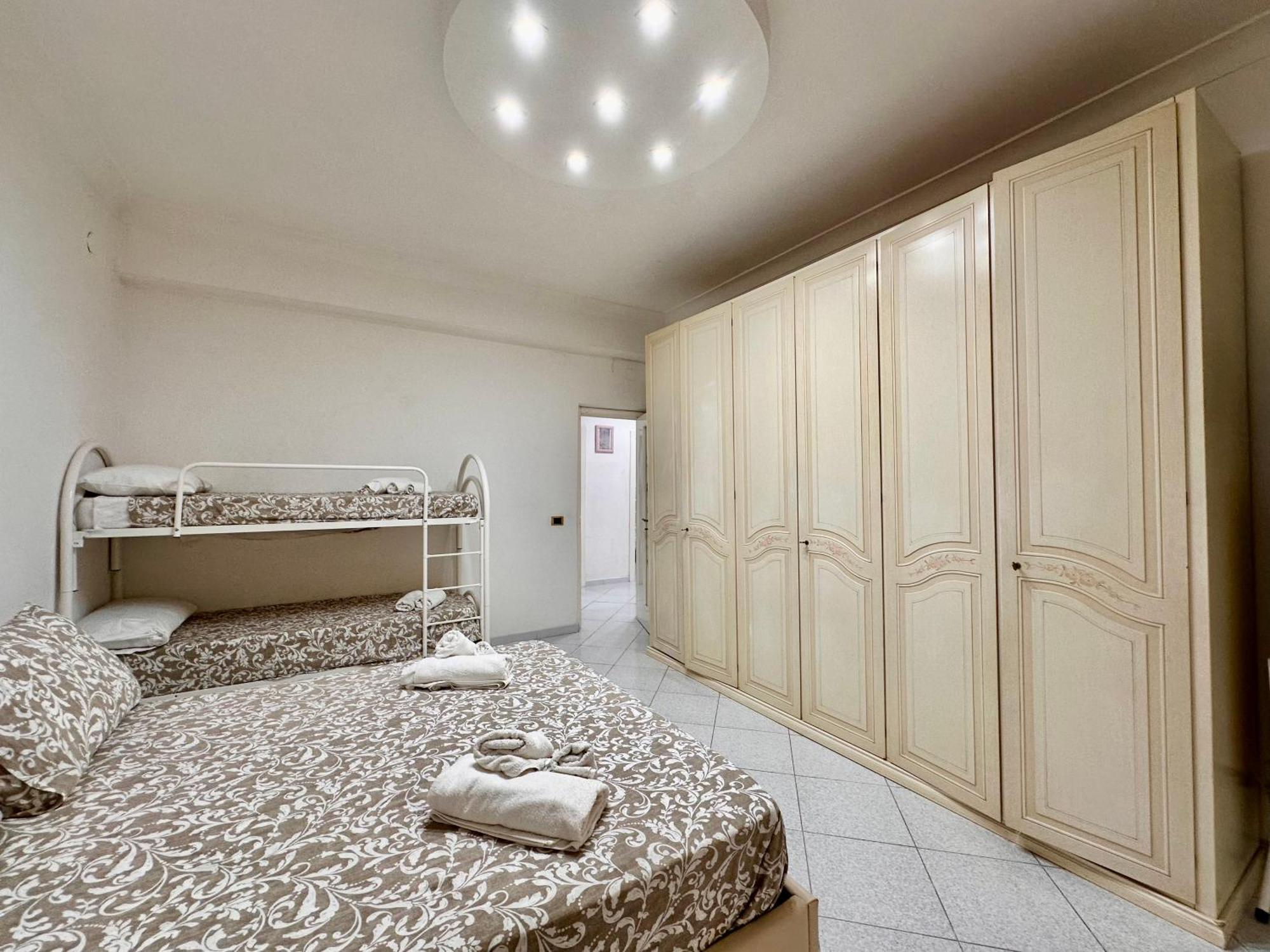 Villa Casa Vacanze Bergame à Naples Extérieur photo